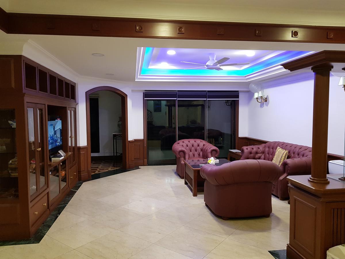 Marina Court Luxury Penthouse Aparthotel Kota Kinabalu Buitenkant foto