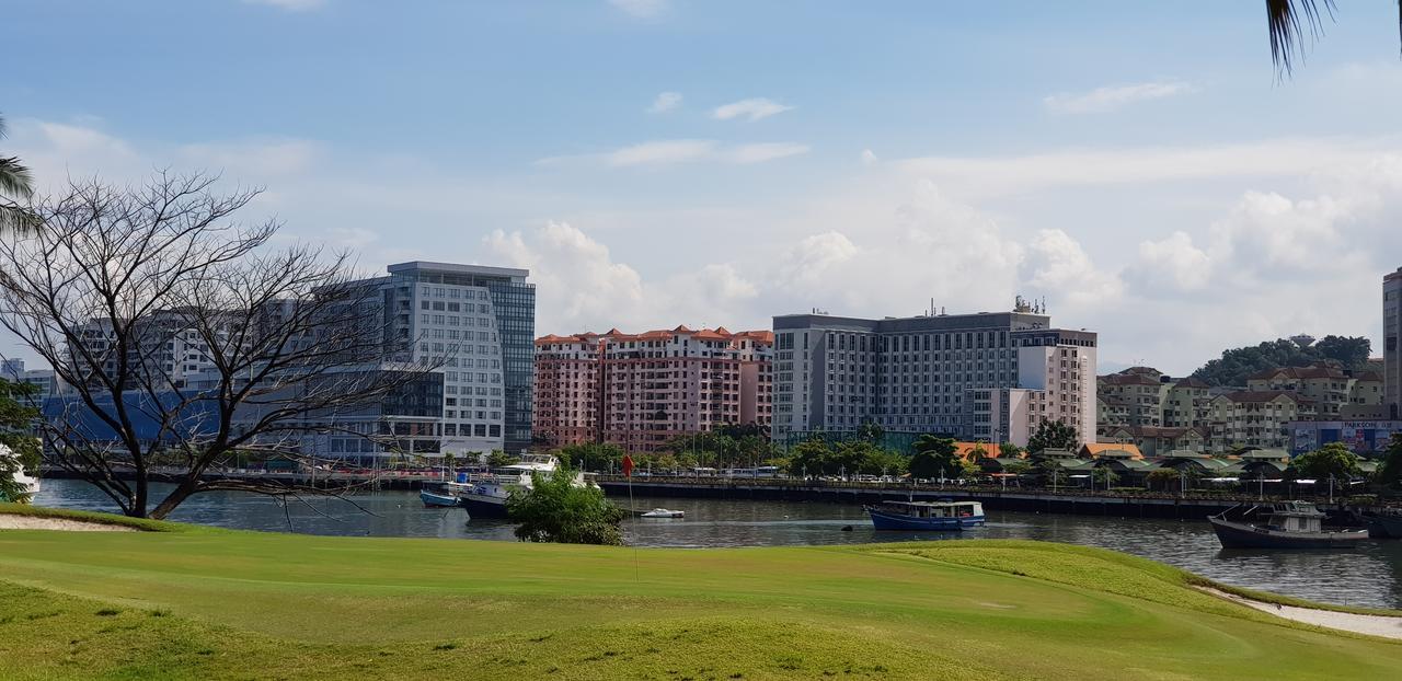 Marina Court Luxury Penthouse Aparthotel Kota Kinabalu Buitenkant foto