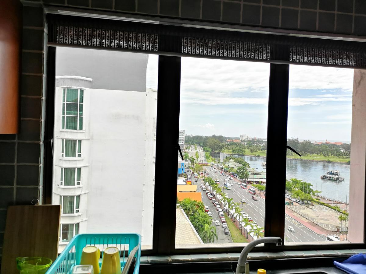 Marina Court Luxury Penthouse Aparthotel Kota Kinabalu Buitenkant foto