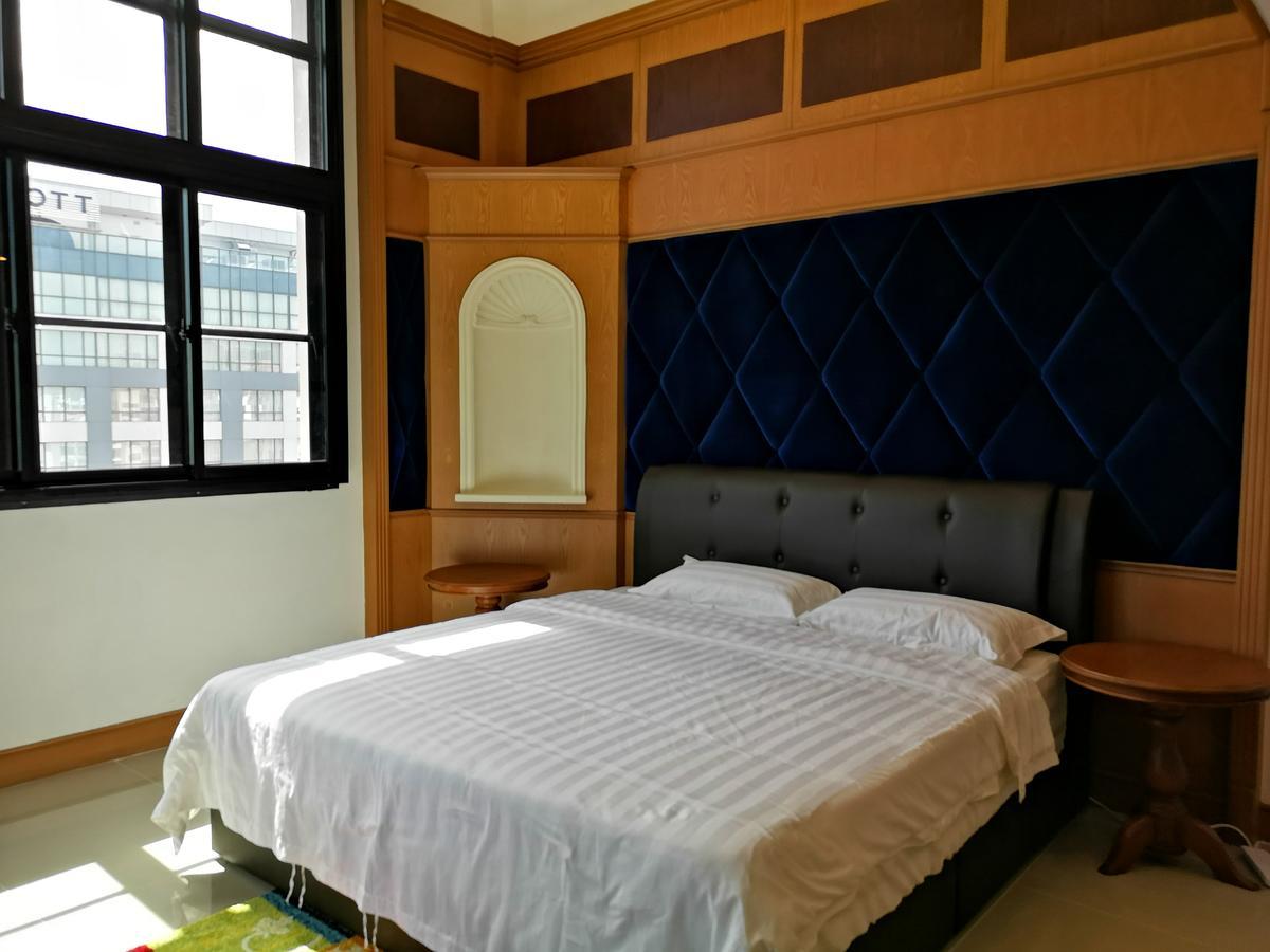Marina Court Luxury Penthouse Aparthotel Kota Kinabalu Buitenkant foto