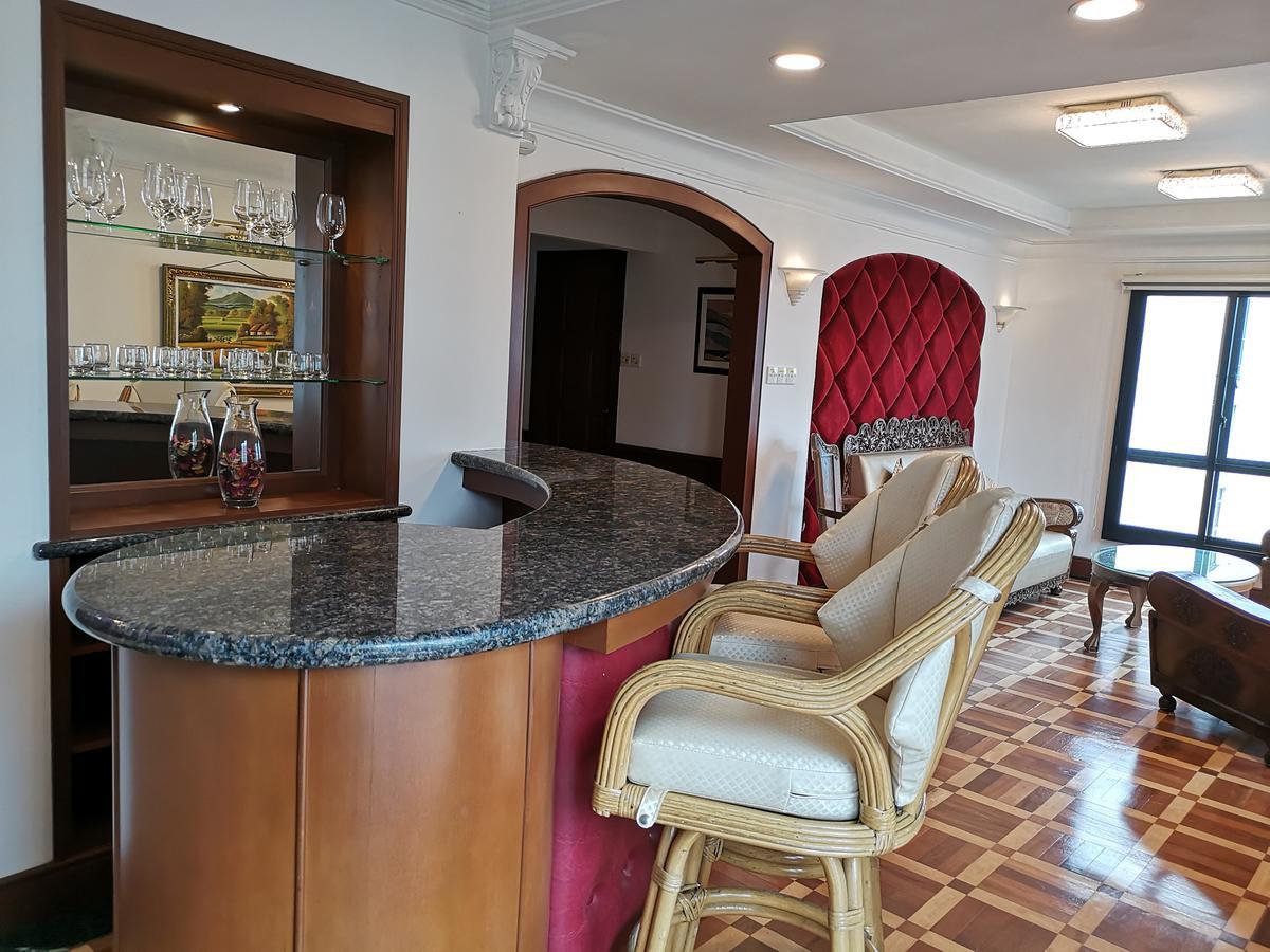 Marina Court Luxury Penthouse Aparthotel Kota Kinabalu Buitenkant foto